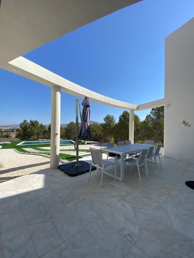 Image No.23-5 Bed Country House for sale