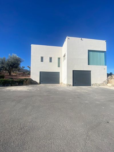 Image No.35-5 Bed Country House for sale