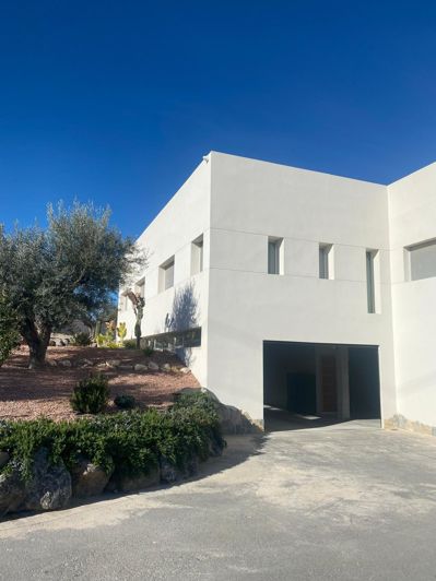 Image No.46-5 Bed Country House for sale