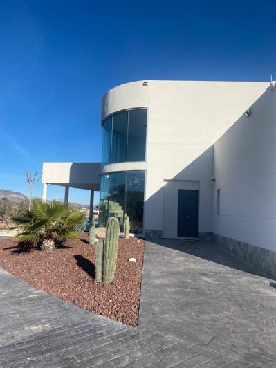 Image No.48-5 Bed Country House for sale