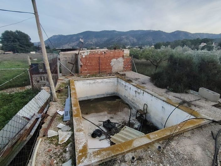 Image No.10-2 Bed Country House for sale