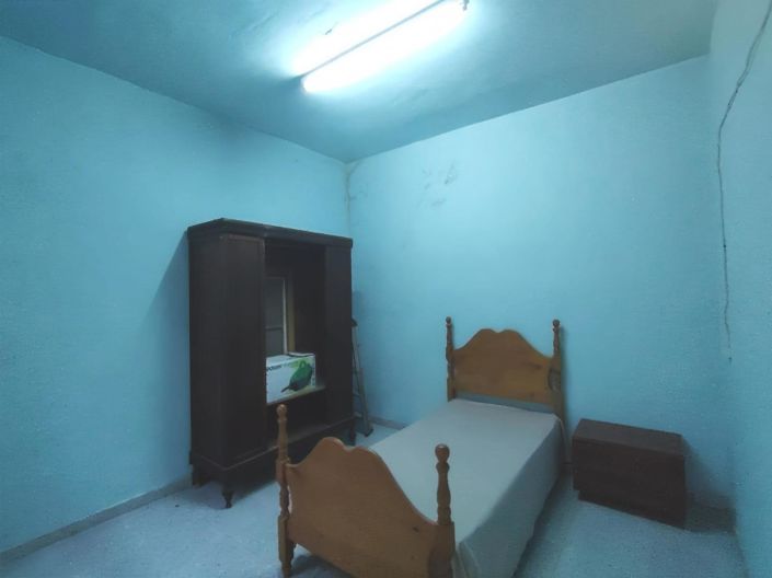 Image No.4-2 Bed Country House for sale