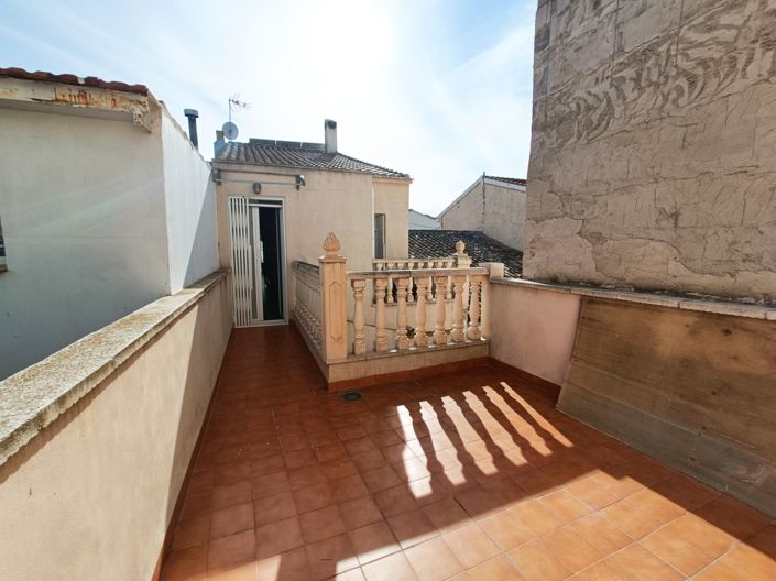 Image No.22-5 Bed Townhouse for sale