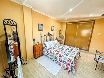 o1ir4ujl1e16ri1hqt1icb4idei030