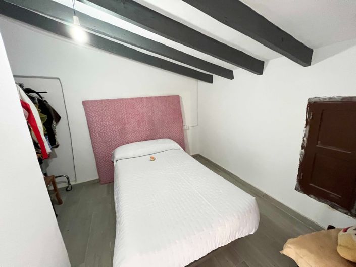 Image No.19-3 Bed Townhouse for sale