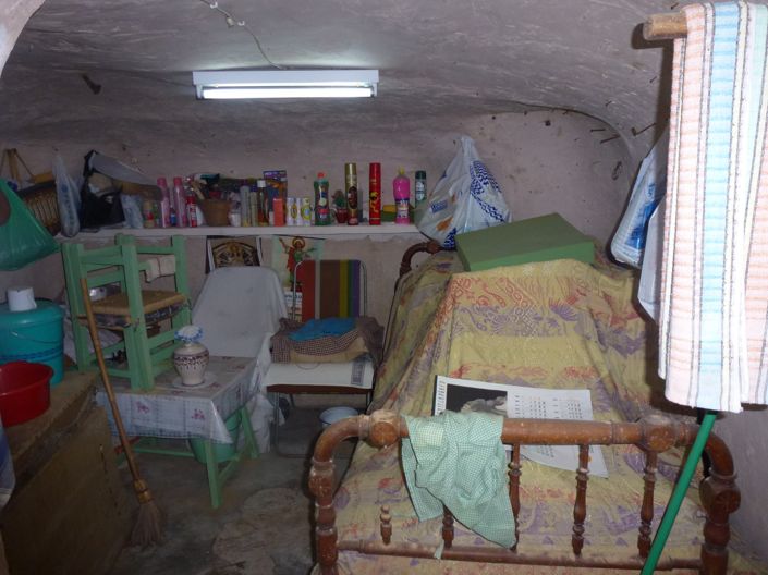 Image No.10-3 Bed Country House for sale