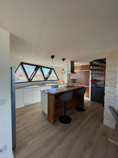 Image No.12-3 Bed Country House for sale