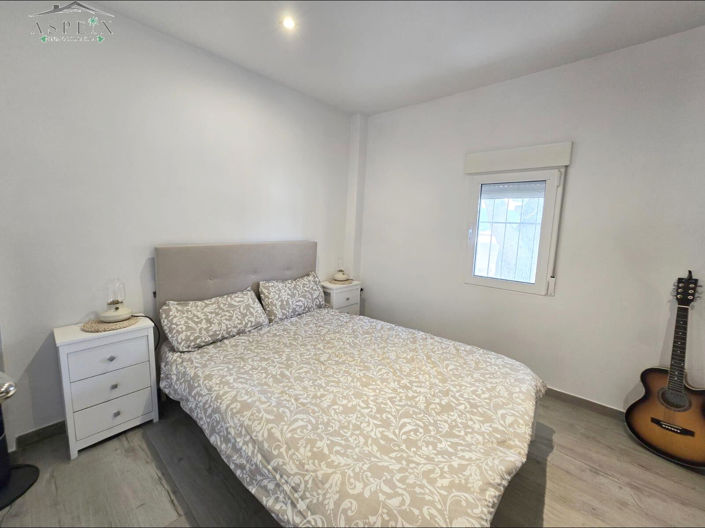 Image No.6-5 Bed Country House for sale