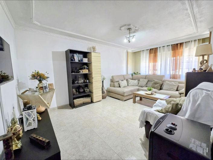 Image No.8-4 Bed Townhouse for sale