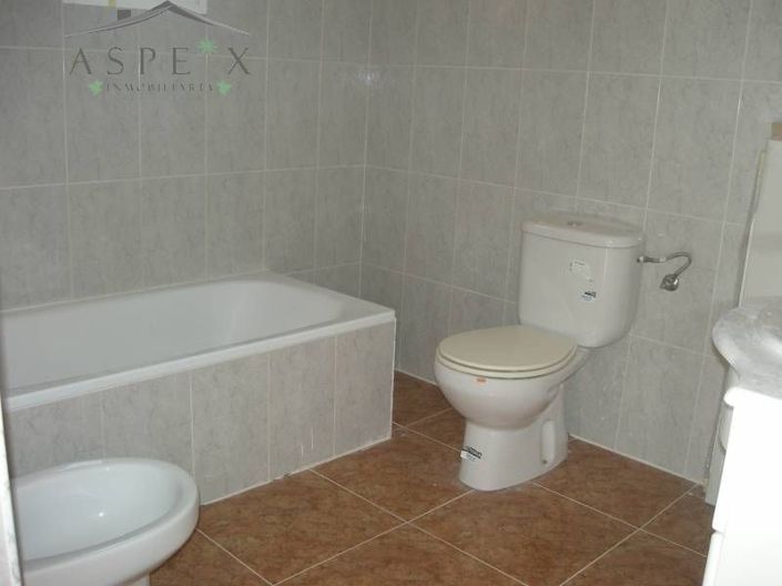 Image No.6-4 Bed Country House for sale