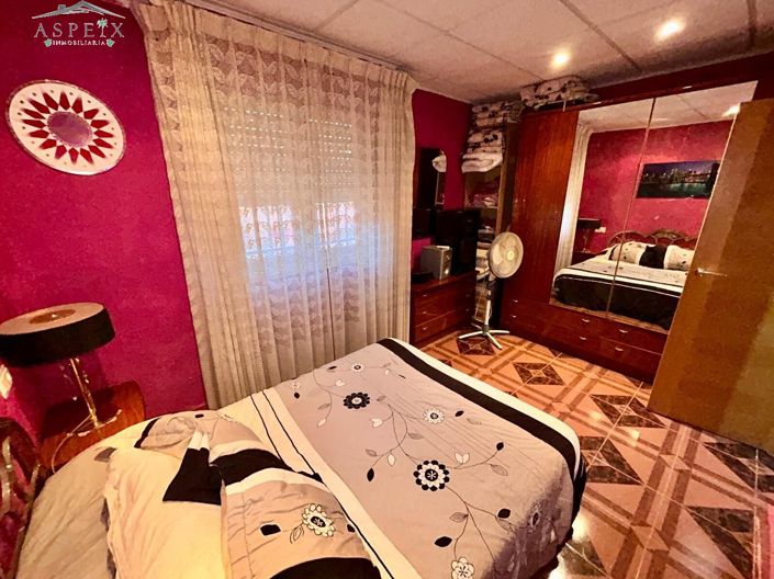 Image No.14-5 Bed Country House for sale