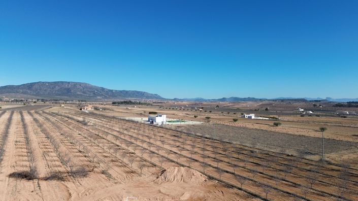 Image No.23-3 Bed Country House for sale