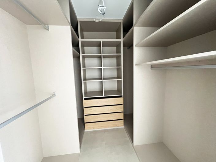 Image No.18-3 Bed Country House for sale