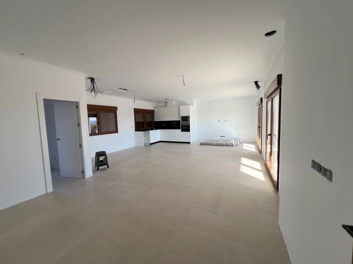 Image No.3-3 Bed Country House for sale