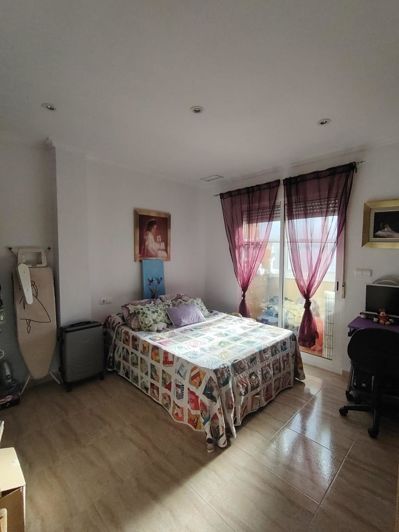 Image No.13-3 Bed Townhouse for sale