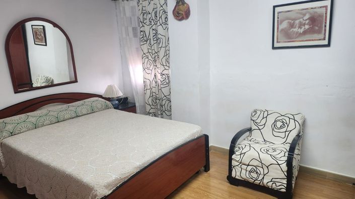 Image No.7-8 Bed Villa for sale