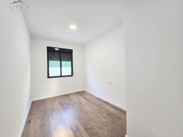 Image No.6-3 Bed Country House for sale