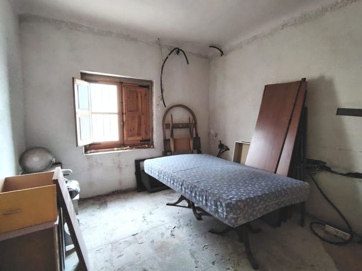 Image No.12-5 Bed Country House for sale