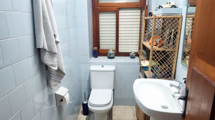 Image No.14-4 Bed Country House for sale