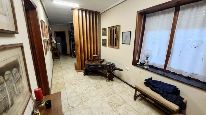 Image No.8-4 Bed Country House for sale