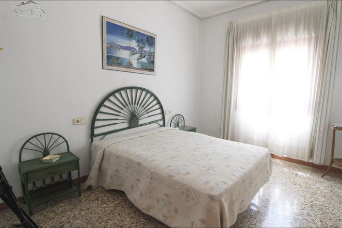 Image No.22-6 Bed Country House for sale