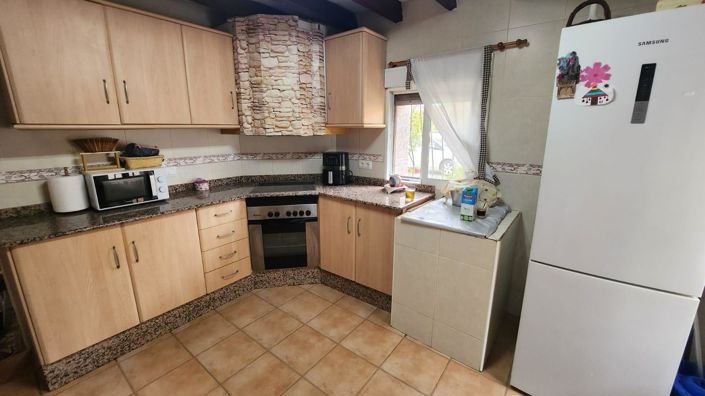 Image No.3-8 Bed Villa for sale