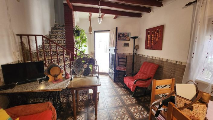 Image No.5-8 Bed Villa for sale