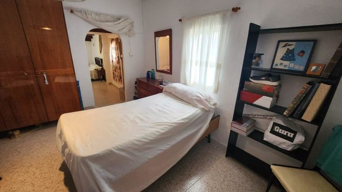 Image No.8-8 Bed Villa for sale