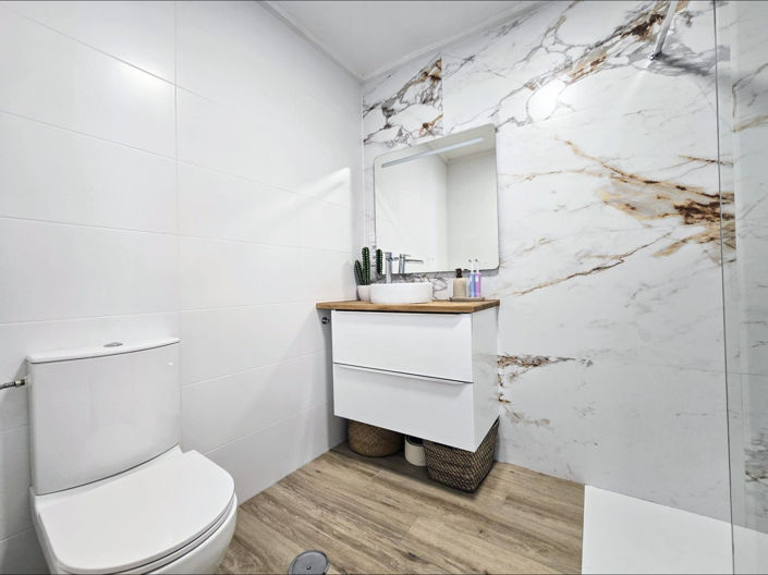 Image No.4-4 Bed Townhouse for sale