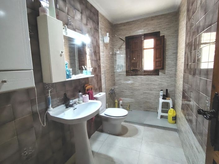 Image No.4-3 Bed Country House for sale