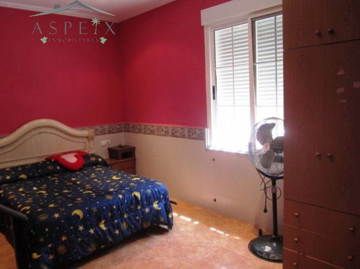 Image No.11-4 Bed Country House for sale