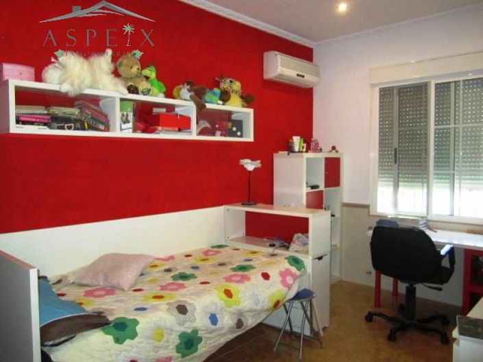 Image No.12-4 Bed Country House for sale