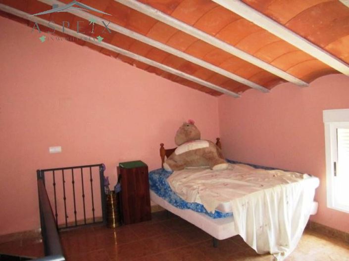 Image No.14-4 Bed Country House for sale