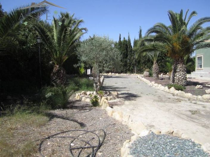 Image No.28-4 Bed Country House for sale