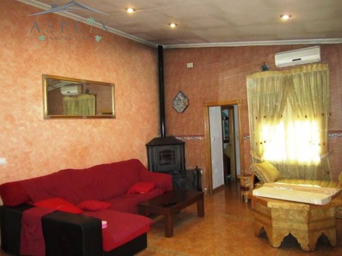 Image No.5-4 Bed Country House for sale