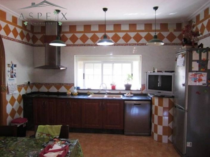 Image No.6-4 Bed Country House for sale