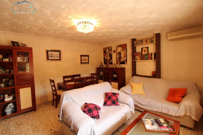 Image No.3-4 Bed Country House for sale