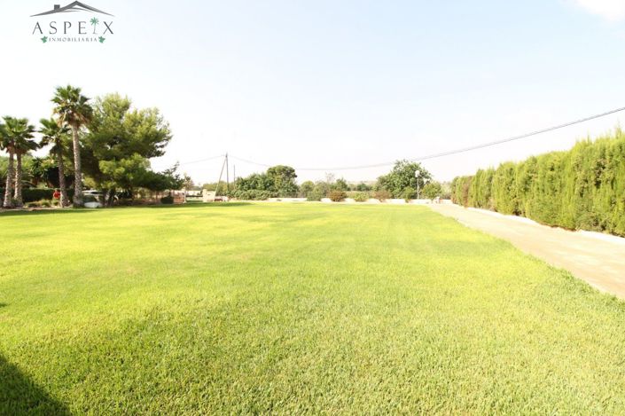 Image No.30-4 Bed Country House for sale