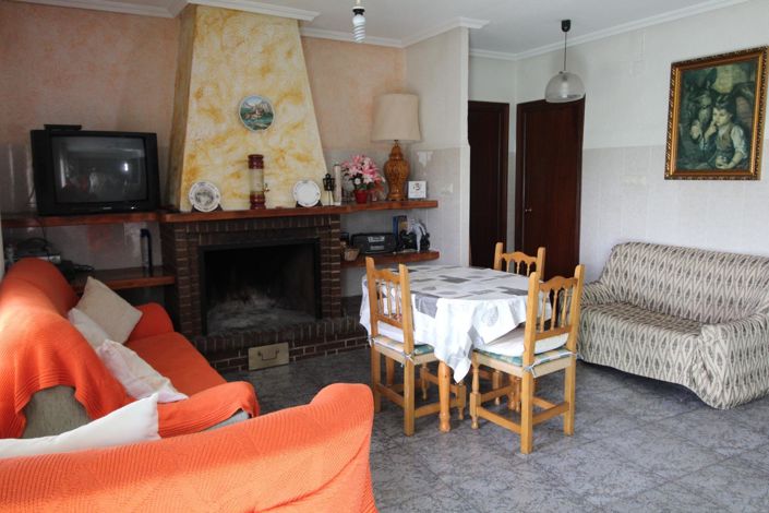 Image No.13-7 Bed Country House for sale