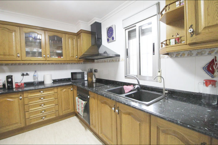 Image No.6-4 Bed Country House for sale