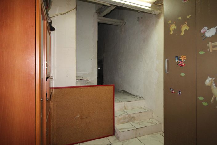 Image No.12-5 Bed Country House for sale