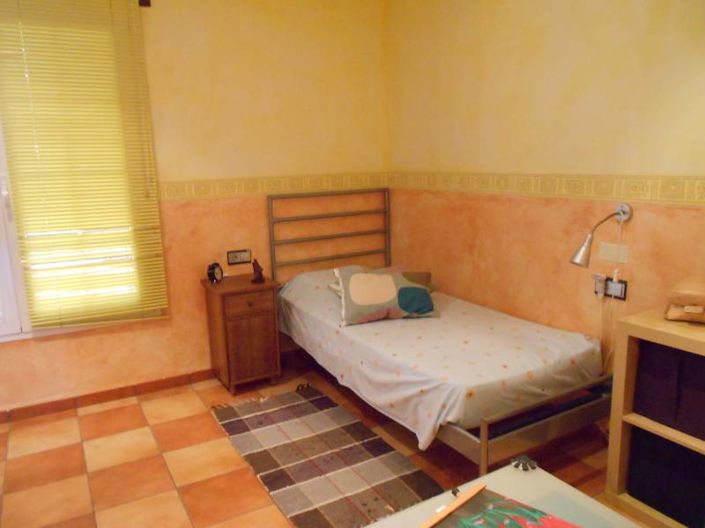 Image No.21-8 Bed Country House for sale