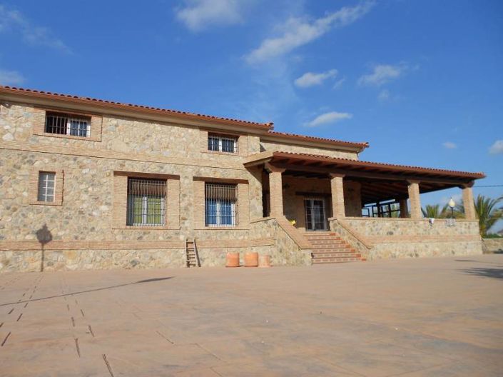 Image No.32-8 Bed Country House for sale