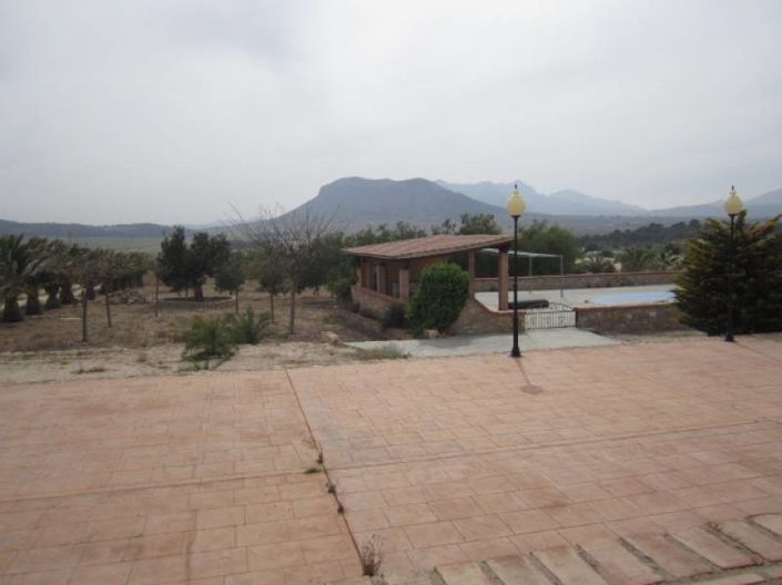 Image No.38-8 Bed Country House for sale