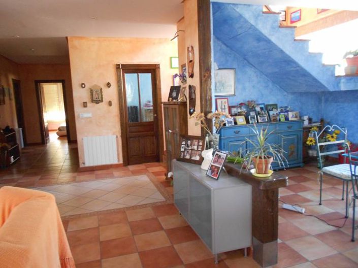 Image No.4-8 Bed Country House for sale