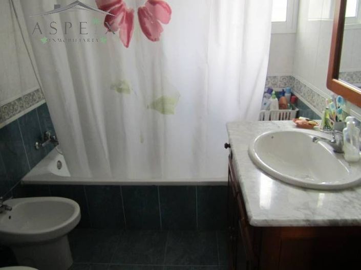 Image No.44-4 Bed Country House for sale