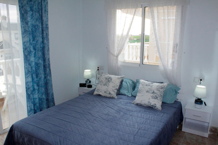 Image No.13-4 Bed Townhouse for sale