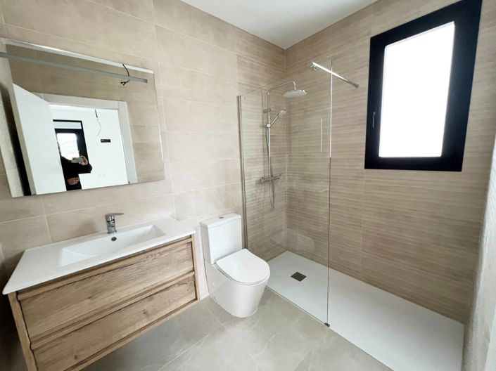 Image No.13-3 Bed Country House for sale