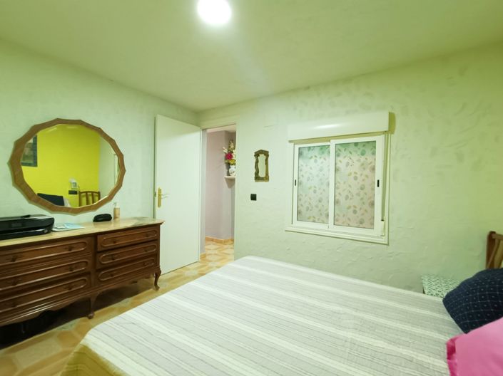 Image No.20-3 Bed Country House for sale