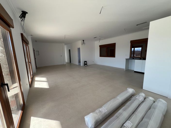 Image No.6-3 Bed Country House for sale